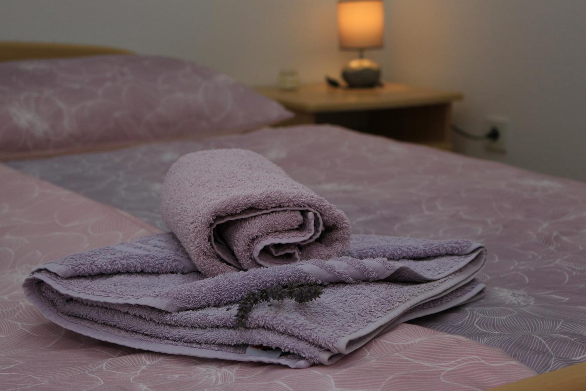 Apartman Kristina Vrbnik Buitenkant foto