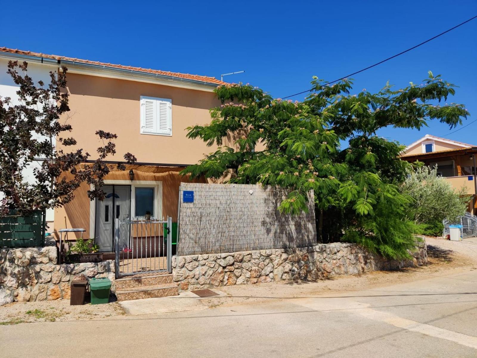 Apartman Kristina Vrbnik Buitenkant foto