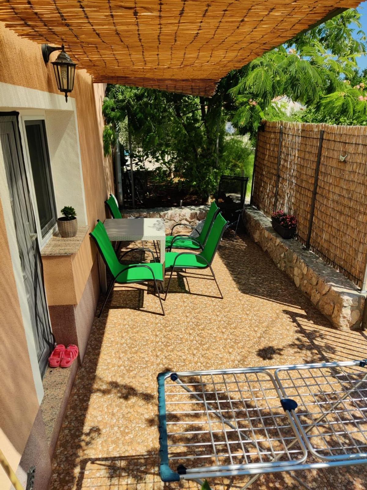 Apartman Kristina Vrbnik Buitenkant foto